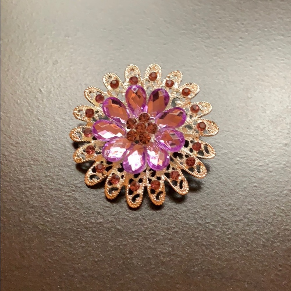 Brooch